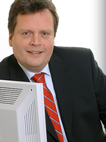 Dr. Carsten Greupner